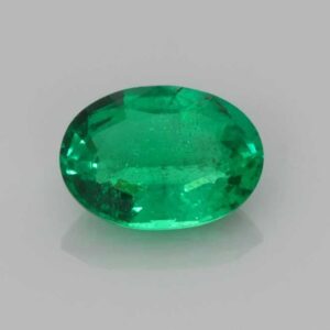 EMERALD OVAL VIVID GREEN